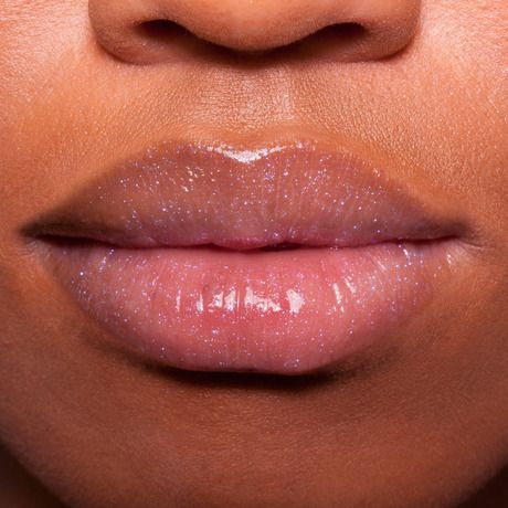 juicy lips, dark skin