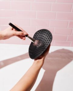 How to clean your makeup brushes at home